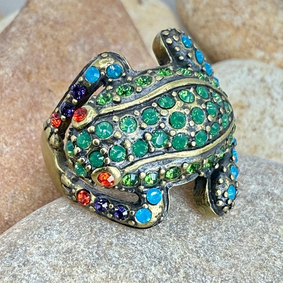 Retired Authentic Heidi Daus Green Swarovski Crystal Frog Ring –Size 7 Whimsical - Picture 6 of 16